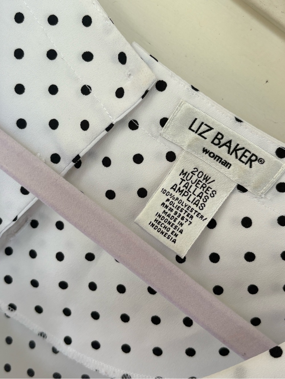 Liz Baker White Short Sleeve Top with Black Polka Dots - Picture 3 of 5